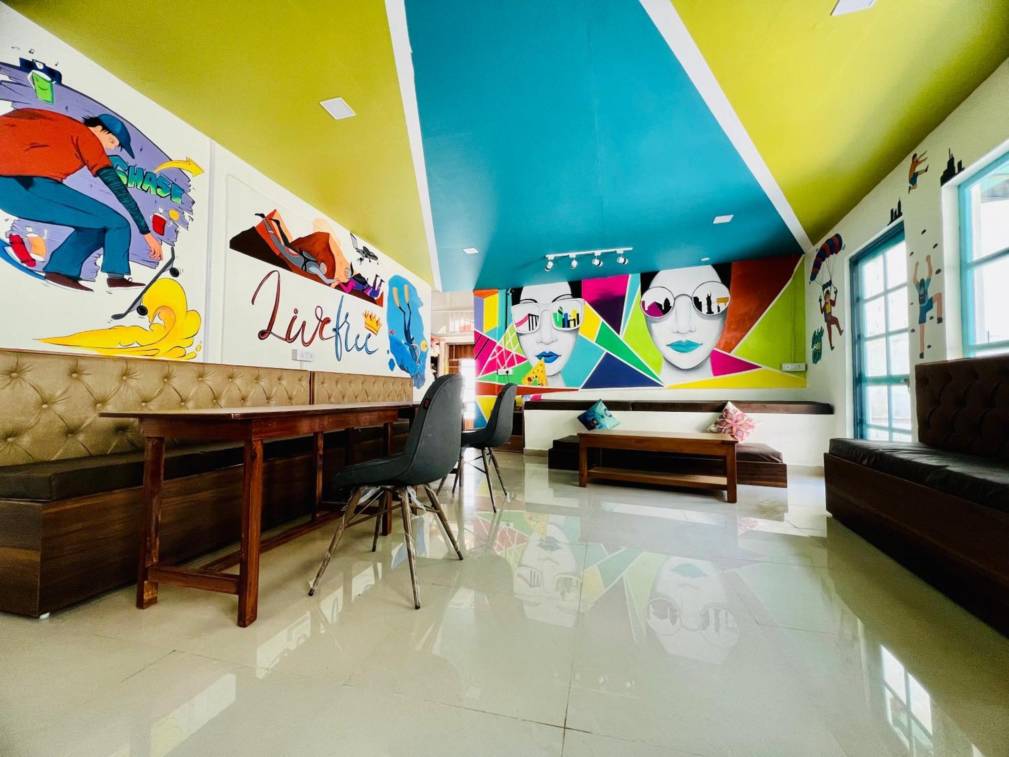 Live Free Hostel, Mcleodganj McLeod Ganj Exterior foto